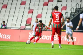 Karşıyaka, Ziraat Türkiye Kupası'nda 1923 Afyonkarahisarspor'u 3-1 mağlup etti