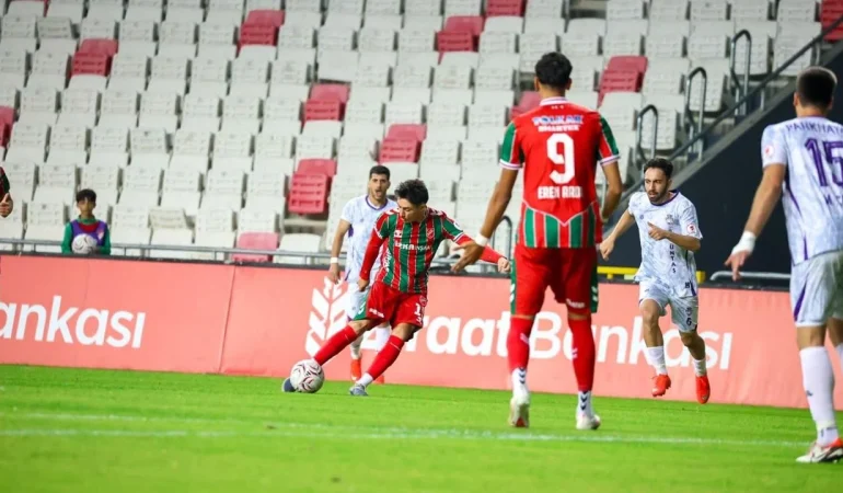 Karşıyaka, Ziraat Türkiye Kupası’nda 1923 Afyonkarahisarspor’u 3-1 mağlup etti