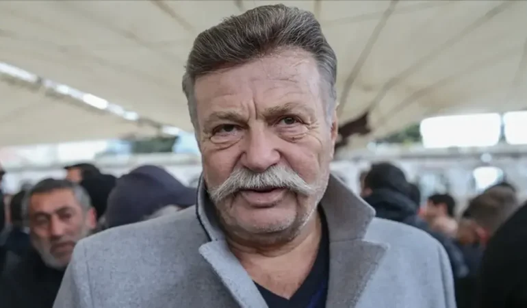 Nuri Alço bronşit nedeniyle hastaneye kaldırıldı