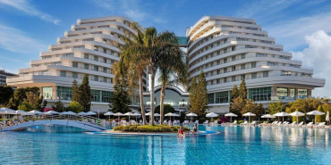 2026 Ağustos'ta İzmir'deki beş yıldızlı otellerin doluluk oranı düştü