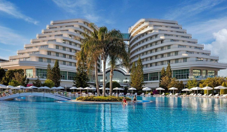 2026 Ağustos’ta İzmir’deki beş yıldızlı otellerin doluluk oranı düştü