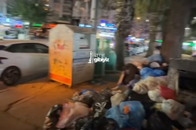 Karşıyaka'da günlerdir çöp toplanmıyor..