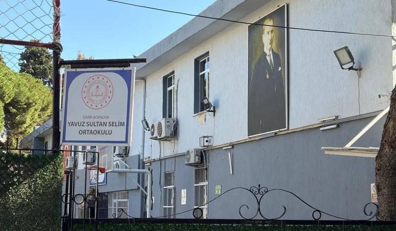 İzmir’de Y.H. isimli öğretmen, sözlü taciz iddiaları nedeniyle görevden alındı