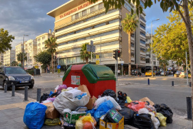 Karşıyaka'daki çöp sorunu cuma gününe kadar çözülecek