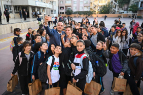 Bornova Belediyesi, Reşat Nuri Güntekin Ortaokulu'na 1.000 kumanya ulaştırdı