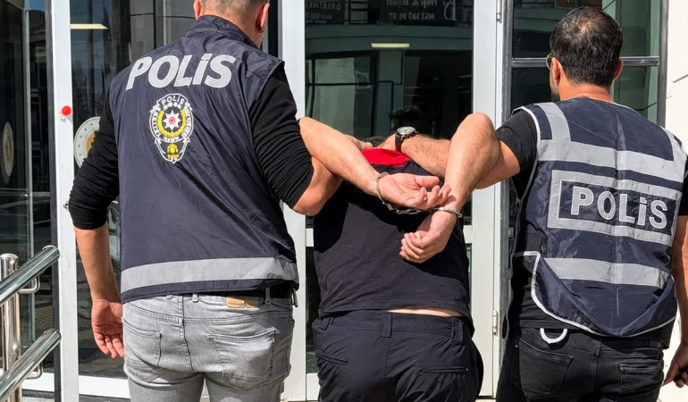 Ebru Serep, Seferihisar’da benzinle yakılarak hayatını kaybetti