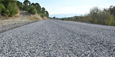Datça'da sağanak yağış öncesi temizlik çalışmaları hız kazandı