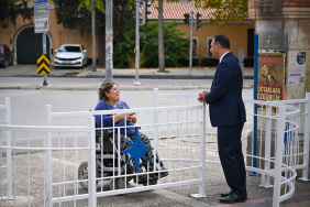Bornova'da motosiklet girişi engelleyen bariyer sistemi kuruldu