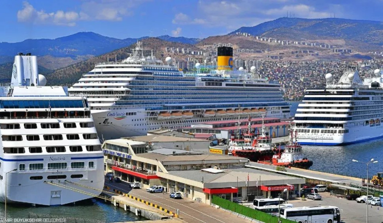 Kruvaziyer rıhtımı İzmir Alsancak Limanı’nda 2027’de kapanacak