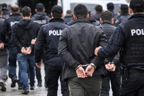 İzmir'de düzenlenen operasyonda 164 kişi gözaltına alındı