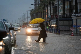 İzmir'de gök gürültülü sağanak yağış bekleniyor