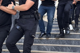 İzmir'de yasa dışı bahis operasyonunda 27 kişi tutuklandı