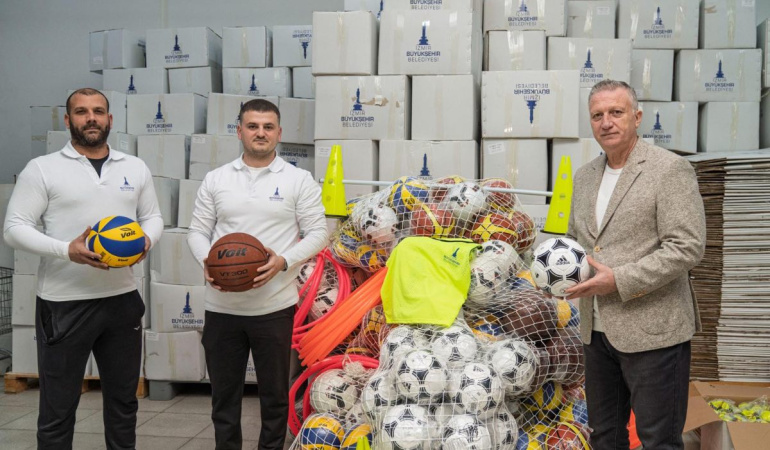 İzmir Büyükşehir Belediyesi amatör spor kulüplerine 36 milyon TL ayırdı