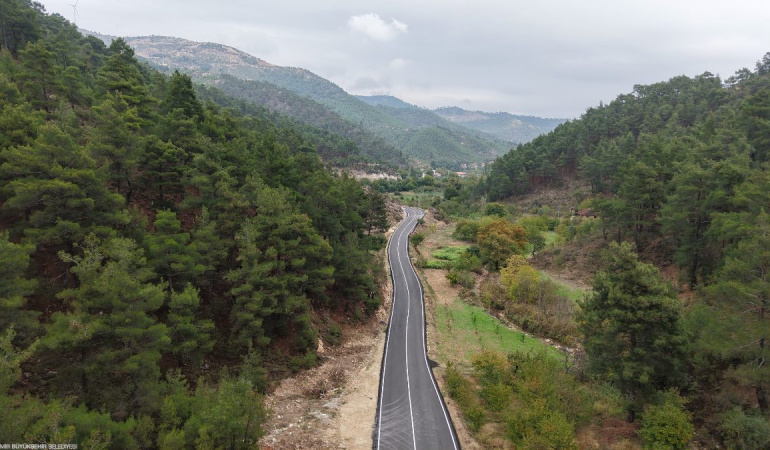 Kiraz’daki yol yenileme çalışmaları tamamlandı