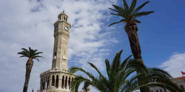 İzmir'de bugün güneşli ve parçalı bulutlu hava hakim olacak