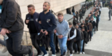 İzmir'in de aralarında olduğu 33 ilde yapılan yasa dışı bahis operasyonunda 78 kişi tutuklandı