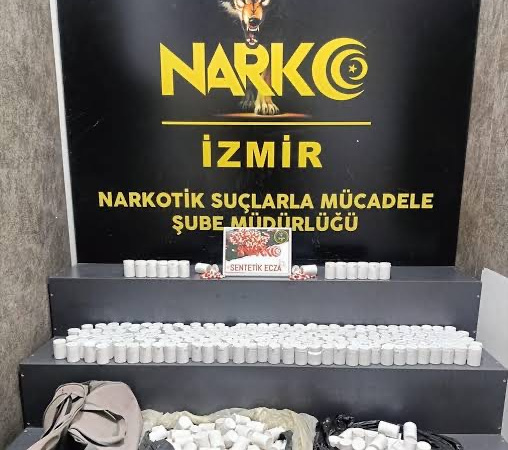 İzmir Torbalı’da 17 bin 528 uyuşturucu hap bulundu, 2 kişi gözaltına alındı