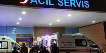 Menderes-Seferihisar kara yolunda meydana gelen zincirleme kazada 7 kişi yaralandı