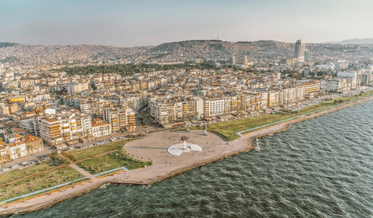 İzmir’de 100 metrekarelik ev için aylık hane geliri 344 bin TL olmalı